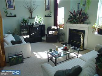 40 Manley Road Pennington, NJ 08534 - Photo 5 of 12 Family Room