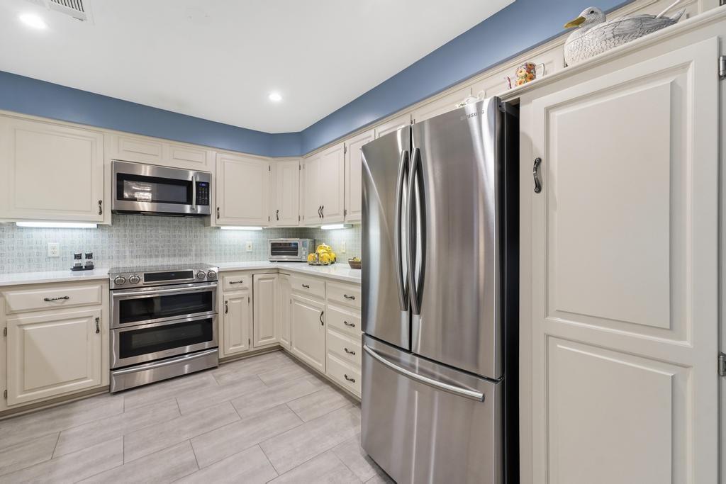 7223 Mission Road, Unit 104 Prairie Village, KS 66208 - Photo 13 of 34 Gallery Image 13