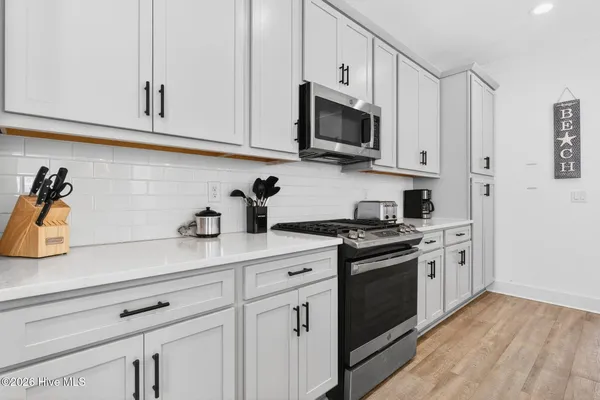 $1,199,900 | 410 2nd Street, Sunset Beach, NC 28468