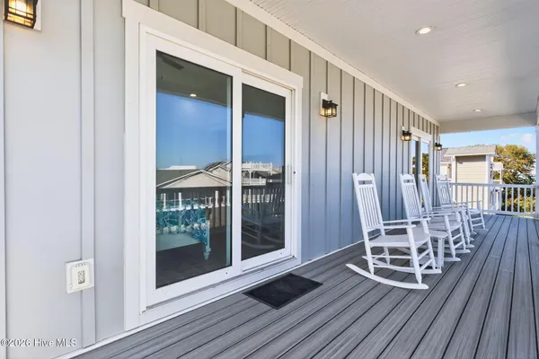 $1,199,900 | 410 2nd Street, Sunset Beach, NC 28468