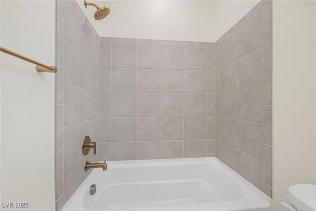 $5,500 | 5000 Terramont Drive, Las Vegas, NV 89135