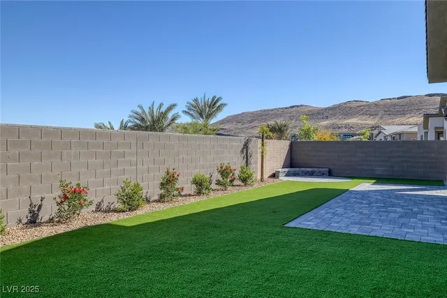 $5,500 | 5000 Terramont Drive, Las Vegas, NV 89135