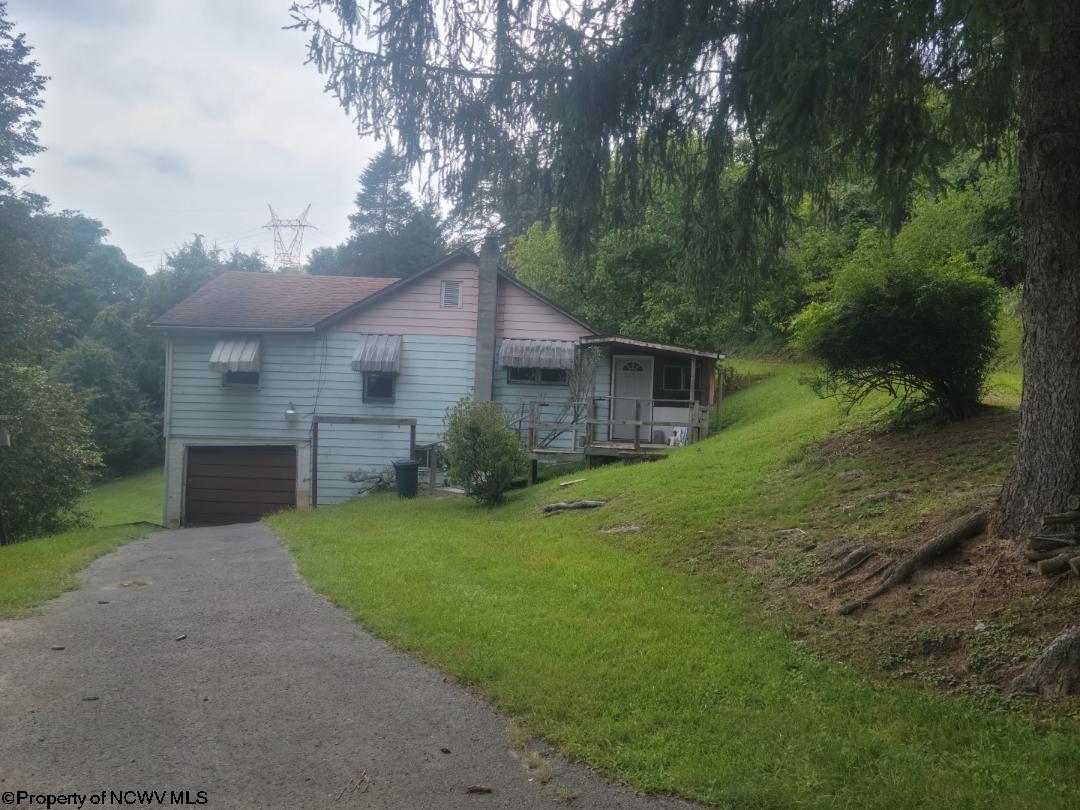415 Grafton Road Morgantown, WV 26508 - Photo 1 of 31 Gallery Image 1