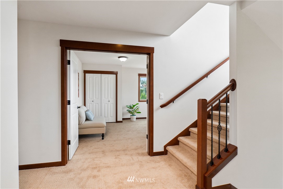1317 North 40th Street Renton, WA 98056 - Photo 30 of 40 a view of an entryway with staircase