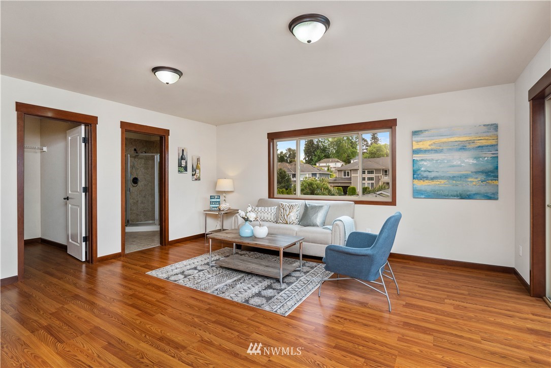 1317 North 40th Street Renton, WA 98056 - Photo 32 of 40 a living room with furniture and a window