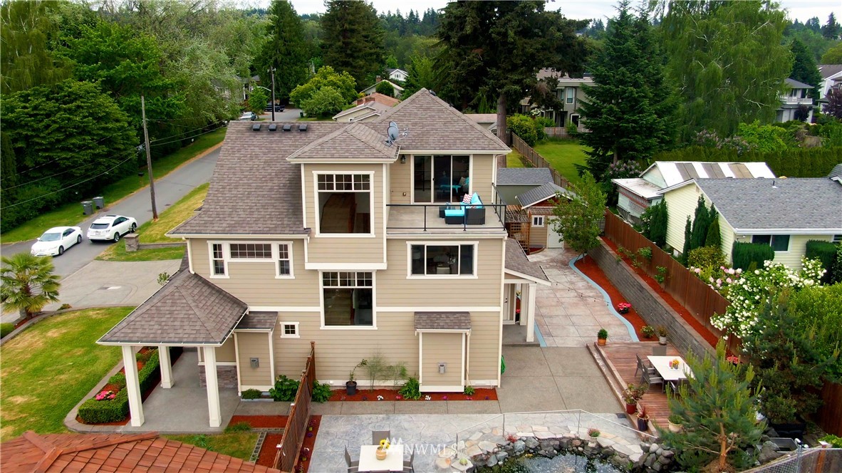 1317 North 40th Street Renton, WA 98056 - Photo 38 of 40 aerial view of a house with yard and green space