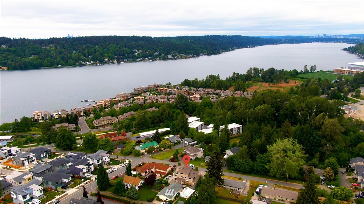 1317 North 40th Street Renton, WA 98056 - Photo 40 of 40 a view of lake and mountain