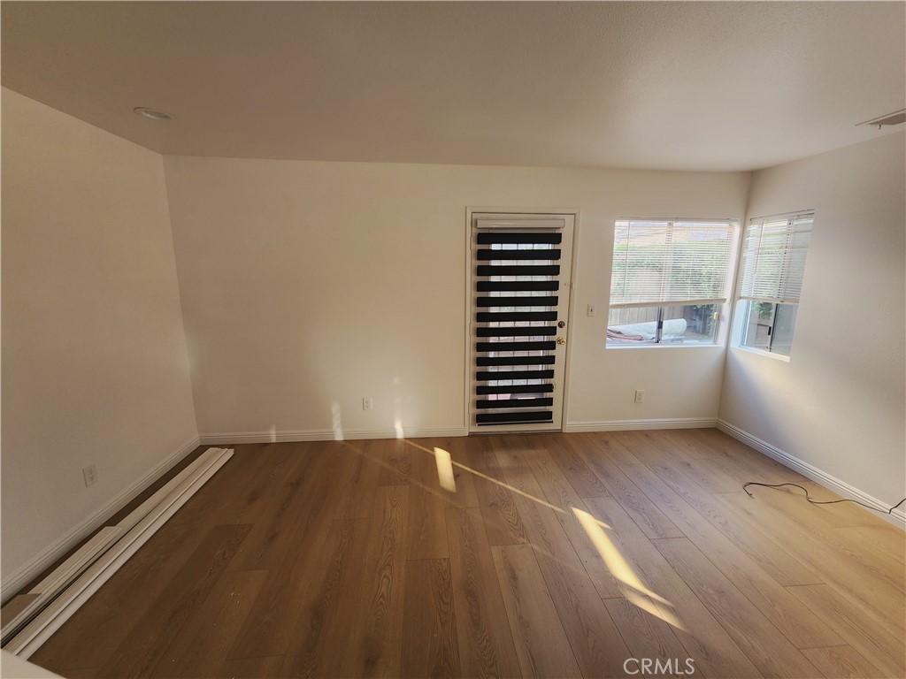 2551 Kings View Circle Spring Valley, CA 91977 - Photo 4 of 26 Living Room