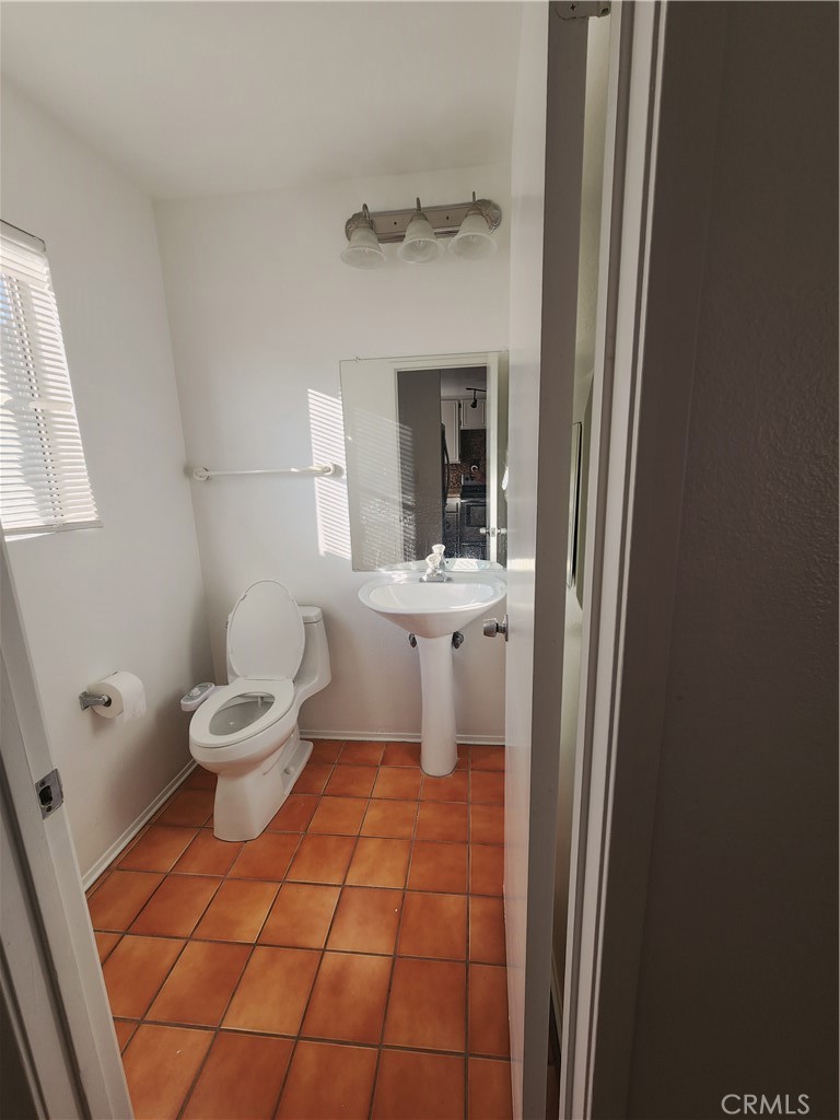 2551 Kings View Circle Spring Valley, CA 91977 - Photo 7 of 26 Downstairs Bathroom
