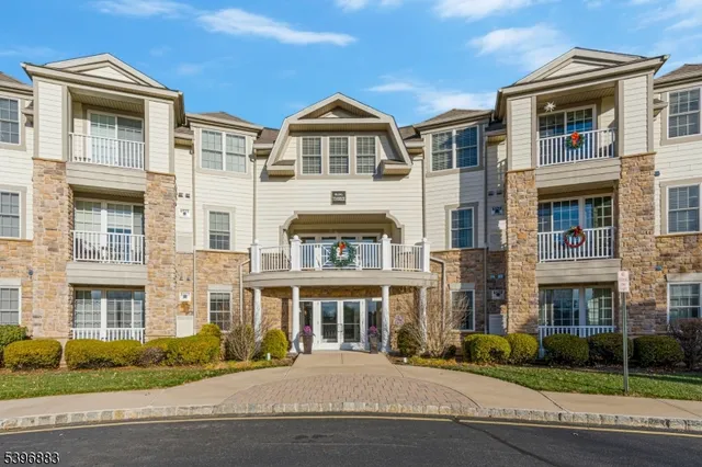 $425,000 | 353 Victoria Drive, Bridgewater, NJ 08807