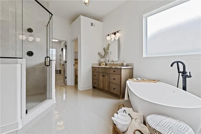 $1,000,687 | 11712 West 181st Street, Overland Park, KS 66013