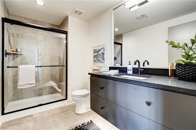 $1,000,687 | 11712 West 181st Street, Overland Park, KS 66013