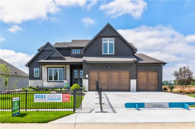 $1,000,687 | 11712 West 181st Street, Overland Park, KS 66013