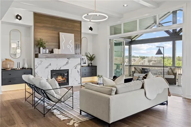 $1,000,687 | 11712 West 181st Street, Overland Park, KS 66013