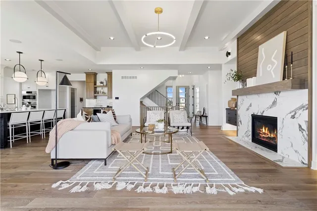 $1,000,687 | 11712 West 181st Street, Overland Park, KS 66013