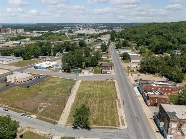 $129,900 | 5002-5026 King Hill Avenue, St. Joseph, MO 64504