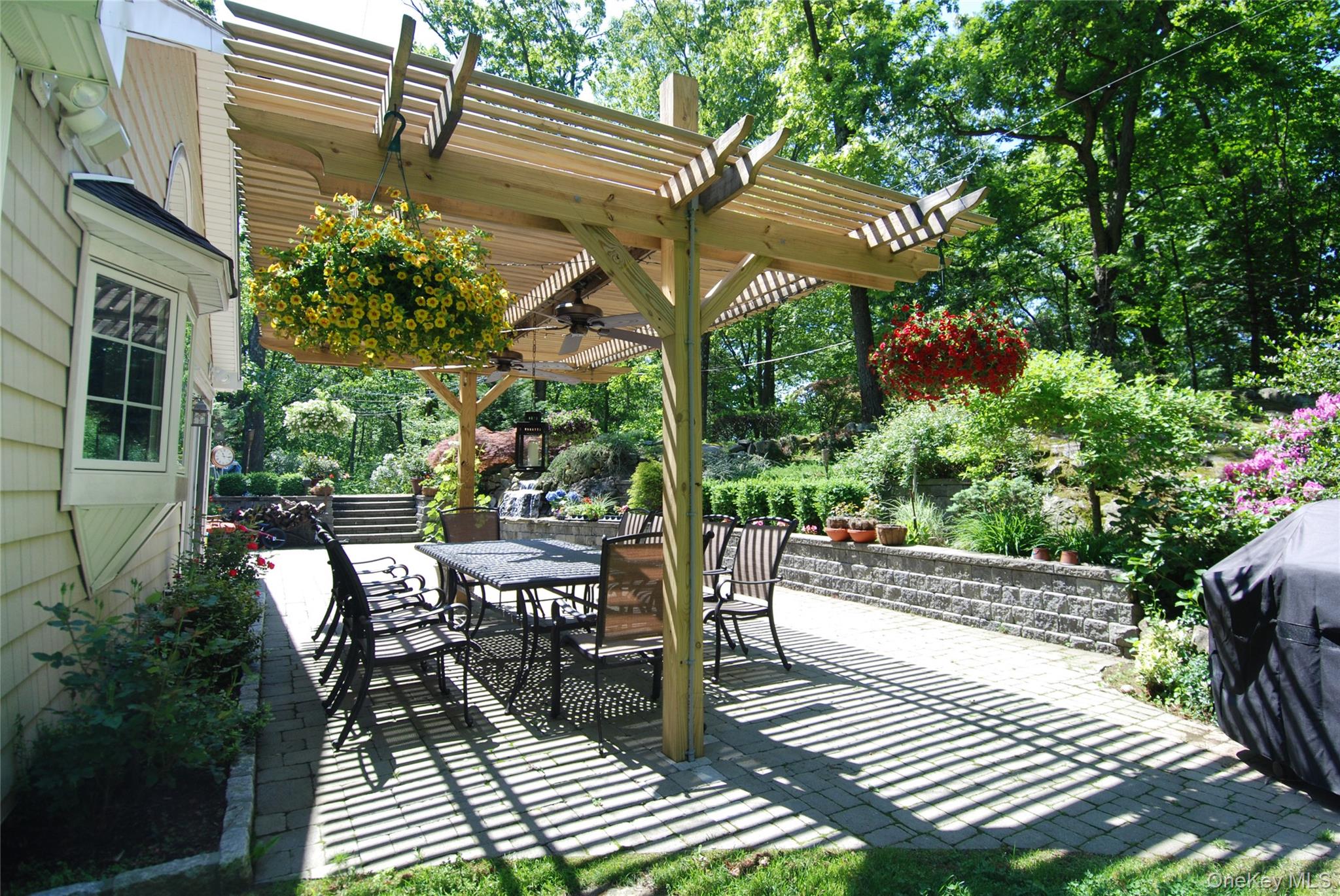 32 Country Road Mamaroneck, NY 10543 - Photo 26 of 35 Patio with pergola