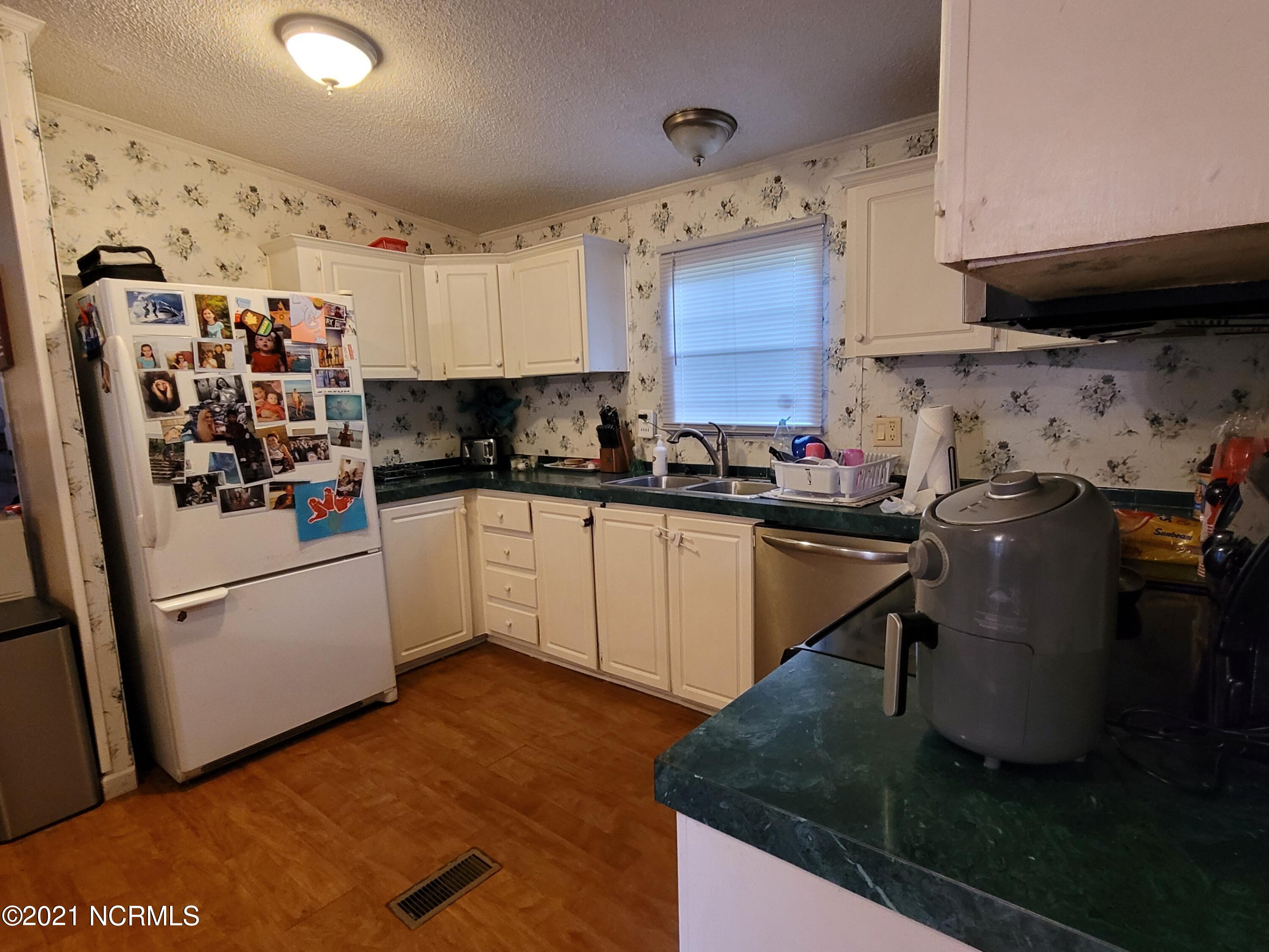 280 Juniper Road Rocky Point, NC 28457 - Photo 23 of 40 20210720_140536