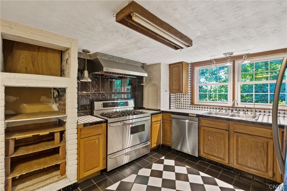 436 Rowlee Road Fulton, NY 13069 - Photo 11 of 48 Gallery Image 11