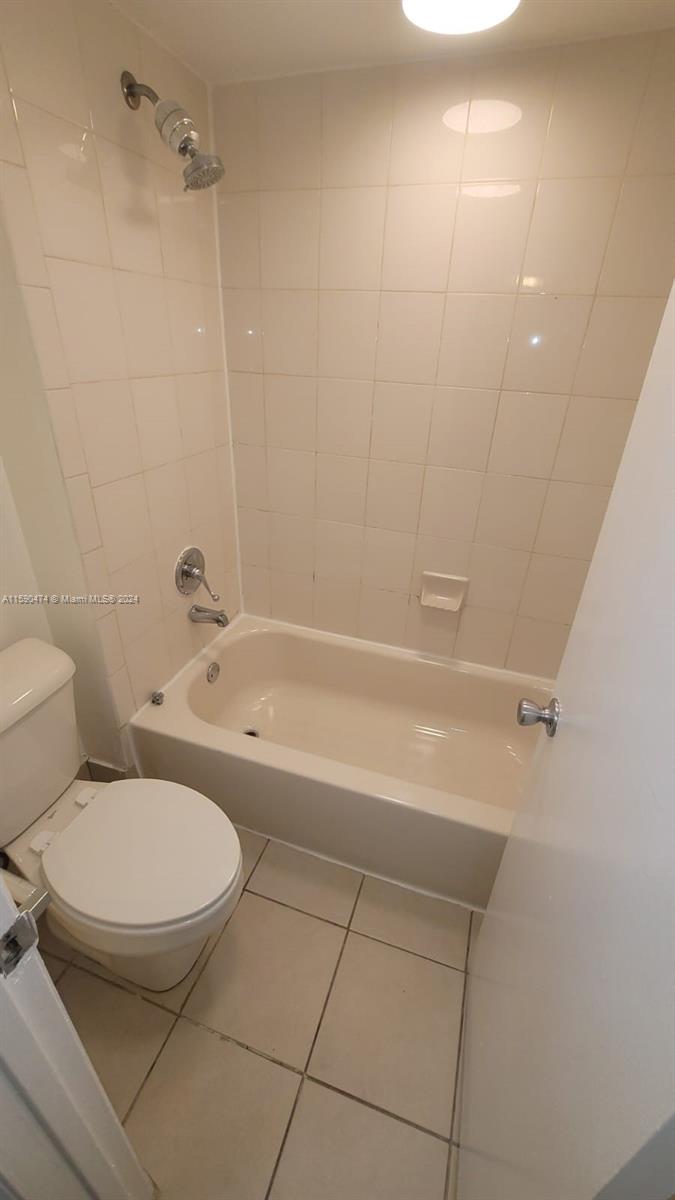 701 North Pine Island Road, Unit 101 Plantation, FL 33324 - Photo 23 of 47