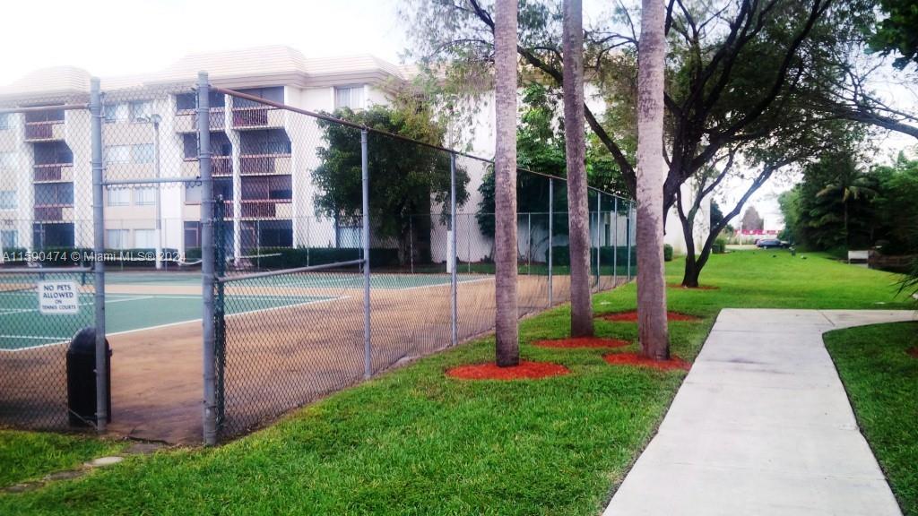 701 North Pine Island Road, Unit 101 Plantation, FL 33324 - Photo 43 of 47