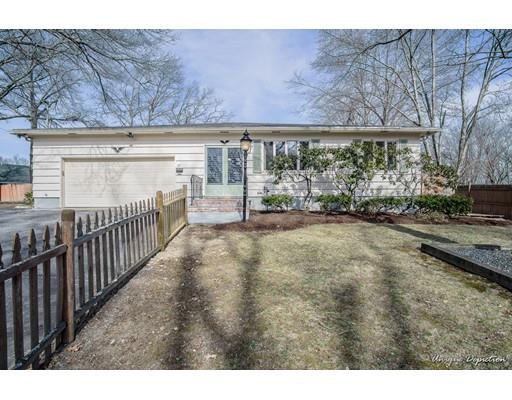 17 Pilgrim Road Lawrence, MA 01843 - Photo 1 of 30 Gallery Image 1