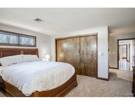 17 Pilgrim Road Lawrence, MA 01843 - Photo 13 of 30 Gallery Image 13