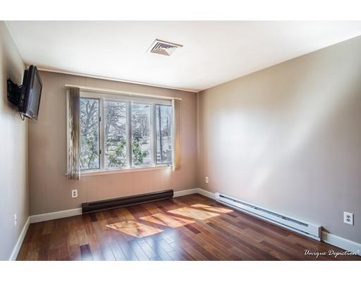 17 Pilgrim Road Lawrence, MA 01843 - Photo 20 of 30 Gallery Image 20