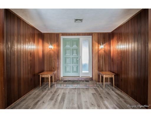 17 Pilgrim Road Lawrence, MA 01843 - Photo 4 of 30 Gallery Image 4