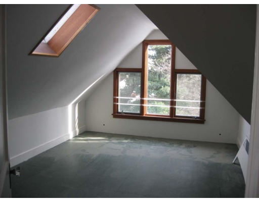 27 Algonquin Road Newton, MA 02467 - Photo 17 of 20 a view of empty room with window