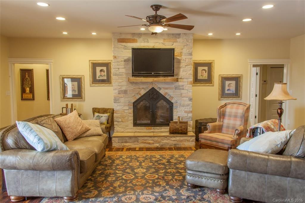 641 Lakewood Road York, SC 29745 - Photo 9 of 24 Gallery Image 9