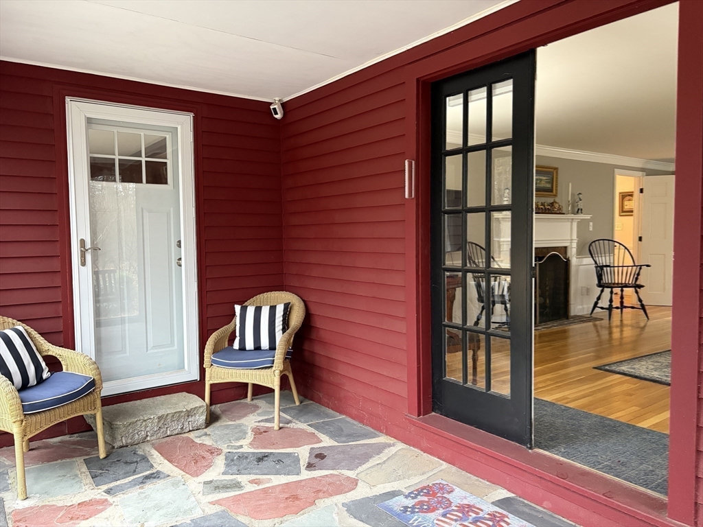 2 Baron Way Littleton, MA 01460 - Photo 4 of 34