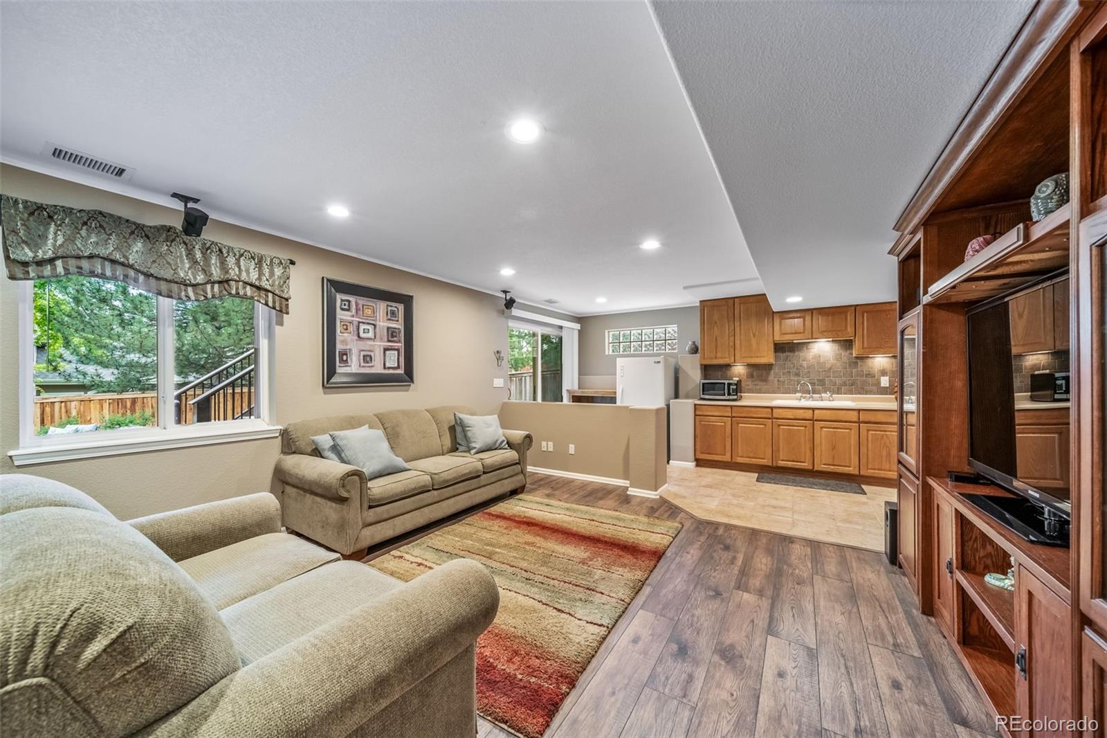 9928 Sylvestor Road Highlands Ranch, CO 80129 - Photo 24 of 41 Gallery Image 24