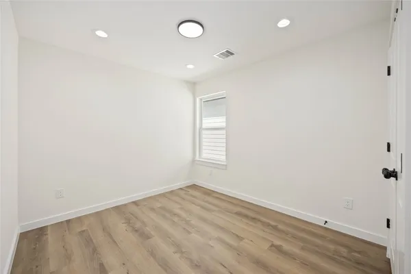 $1,850 | 7921 Bonaire Street, Unit B, Houston, TX 77028