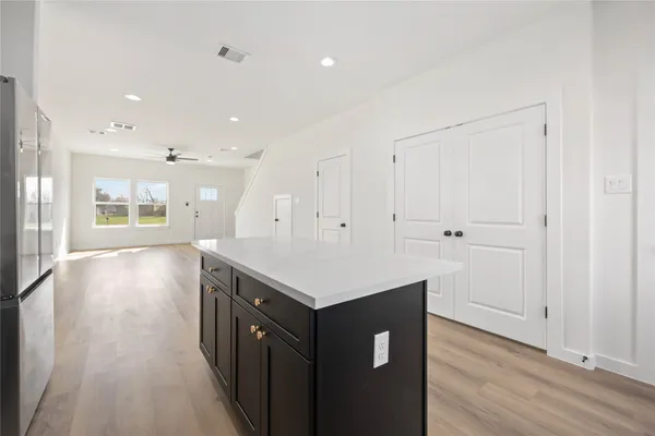 $1,850 | 7921 Bonaire Street, Unit B, Houston, TX 77028