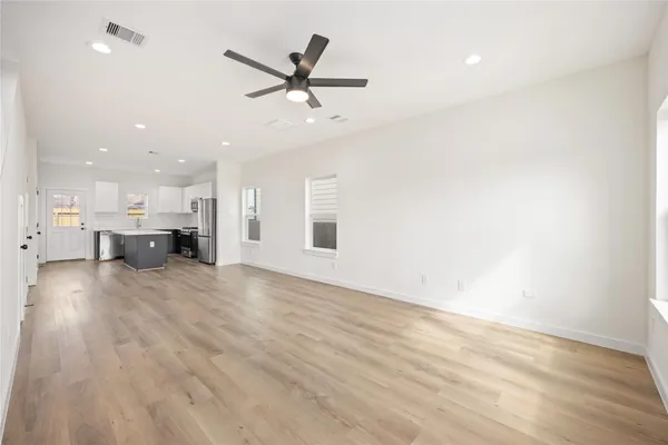 $1,850 | 7921 Bonaire Street, Unit B, Houston, TX 77028