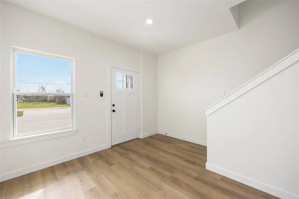 $1,850 | 7921 Bonaire Street, Unit B, Houston, TX 77028