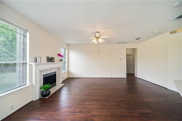 $2,395 | 11011 Hunting Path Court, Houston, TX 77065