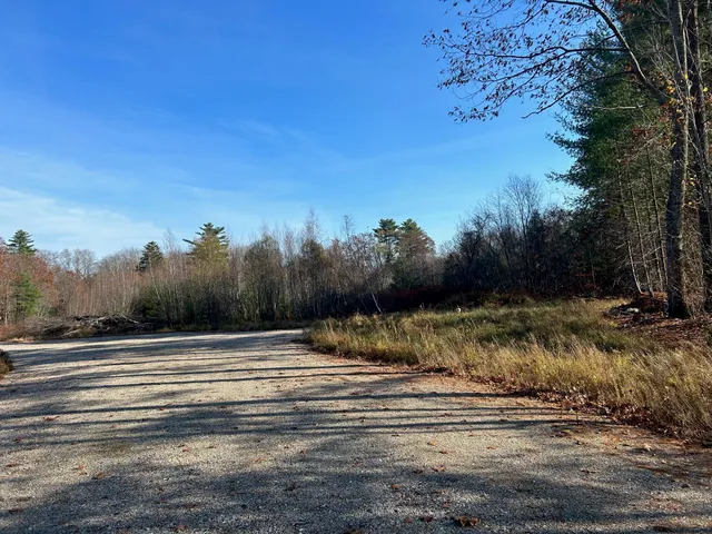 $799,900 | 9 Bowley Road, East Kingston, NH 03827