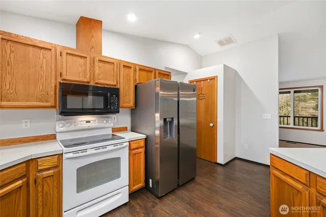 $725,000 | 138 Alderbrook Lane, Chehalis, WA 98532