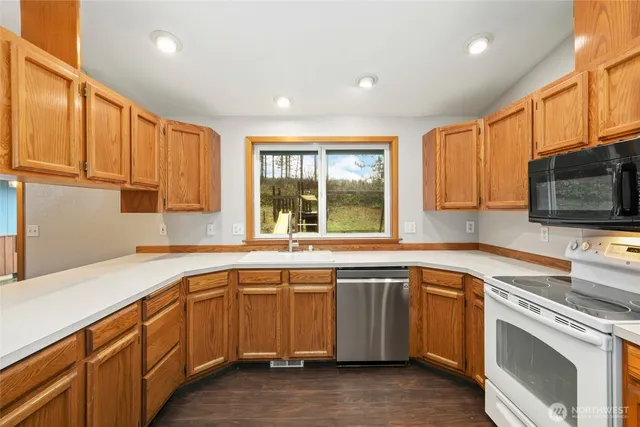 $725,000 | 138 Alderbrook Lane, Chehalis, WA 98532