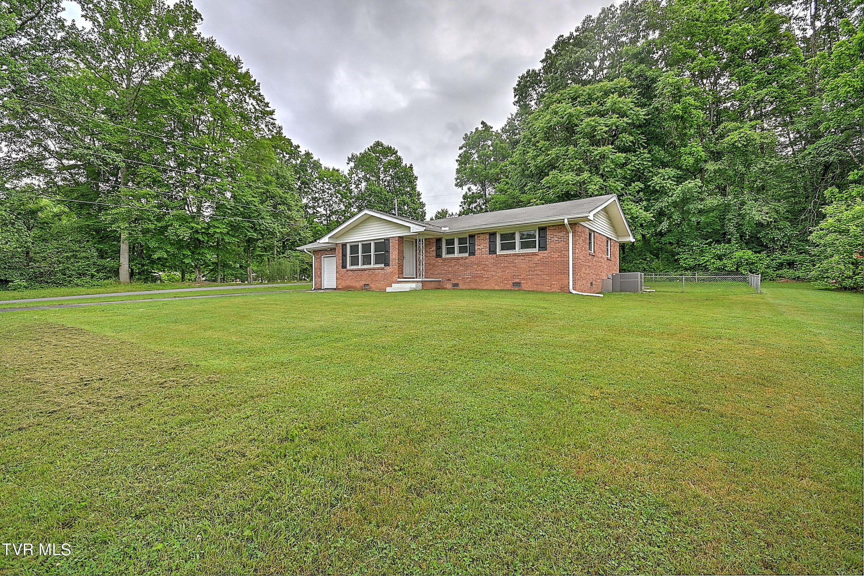 101 Gay Fletcher Road Elizabethton, TN 37643 - Photo 3 of 39 101 Gay Fletcher JF-4