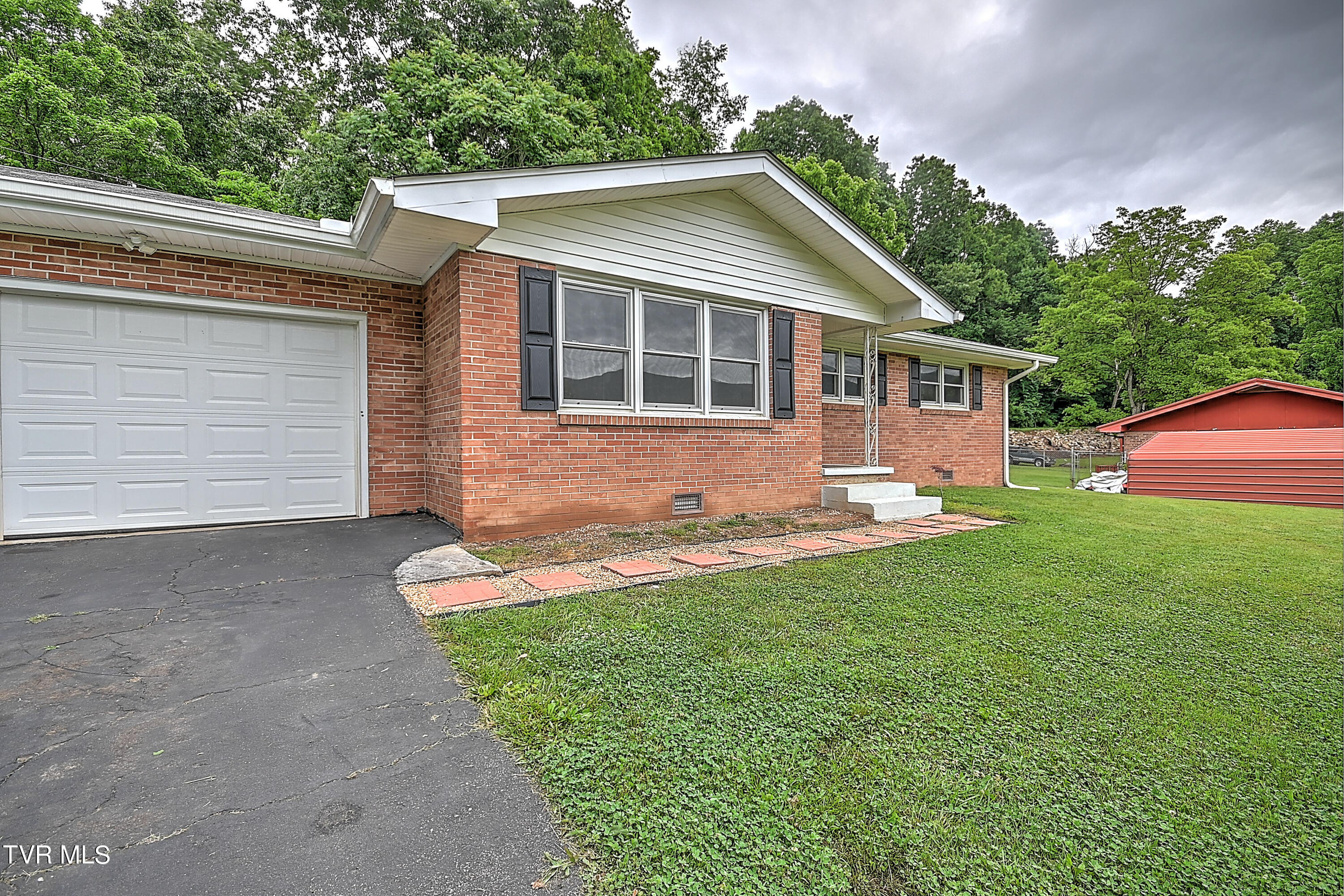 101 Gay Fletcher Road Elizabethton, TN 37643 - Photo 5 of 39 101 Gay Fletcher JF-7