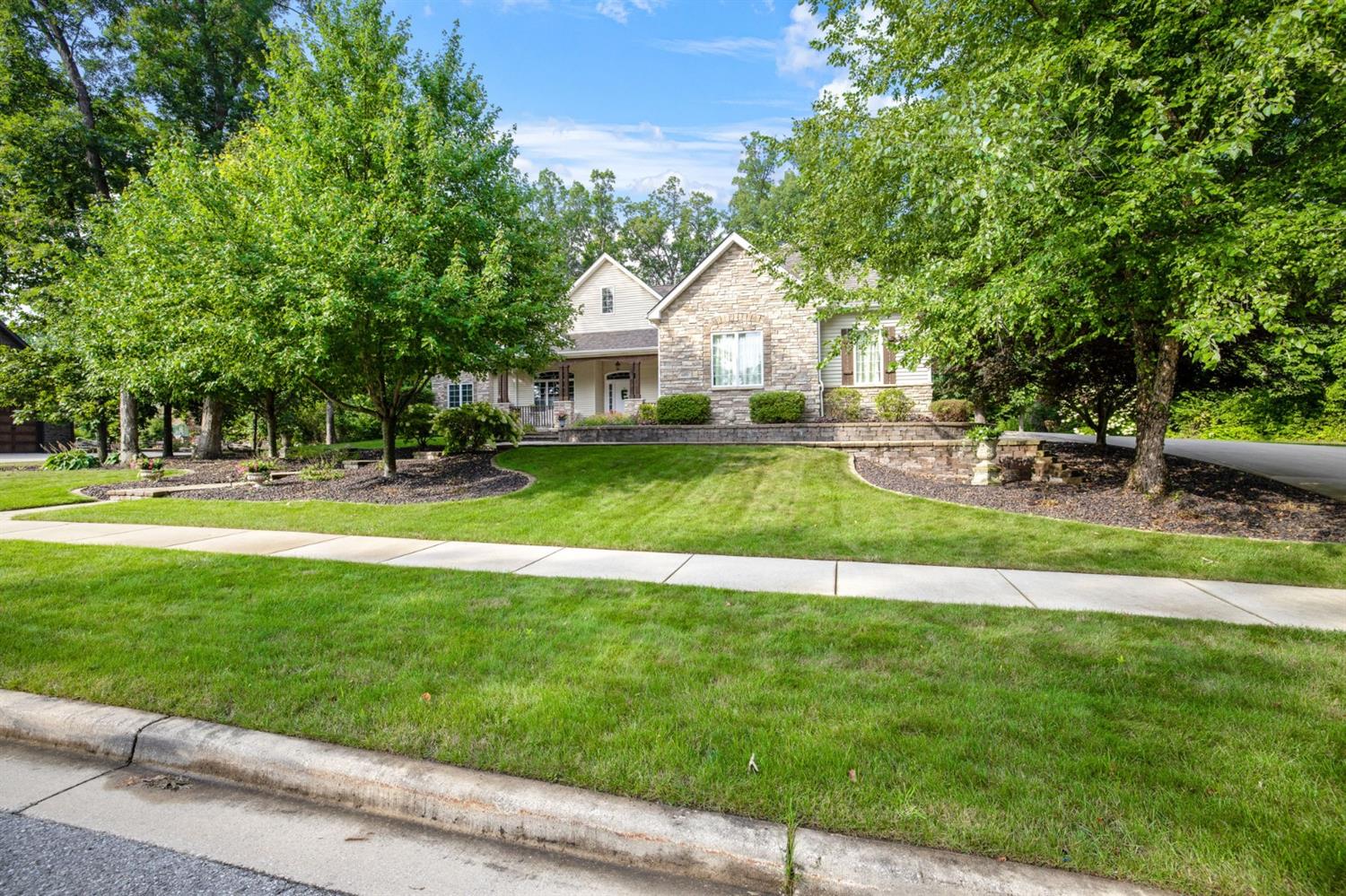689 George Cohan Court Crown Point, IN 46307 - Photo 1 of 56 1500x999
