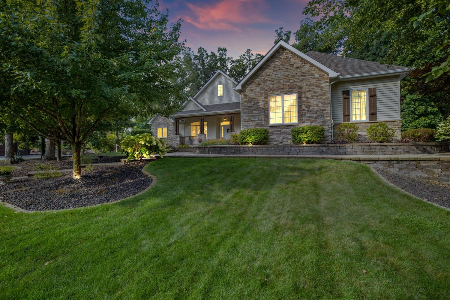 689 George Cohan Court Crown Point, IN 46307 - Photo 2 of 56 1500x999