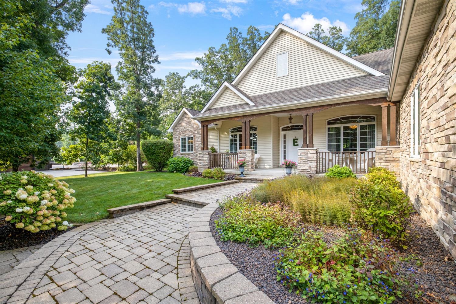 689 George Cohan Court Crown Point, IN 46307 - Photo 3 of 56 1500x999