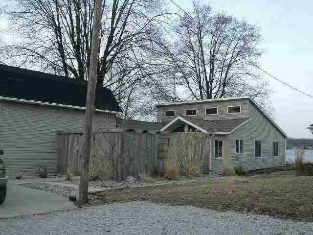 10708 North Grove Road Milford, IN 46542 - Photo 2 of 9 Gallery Image 2