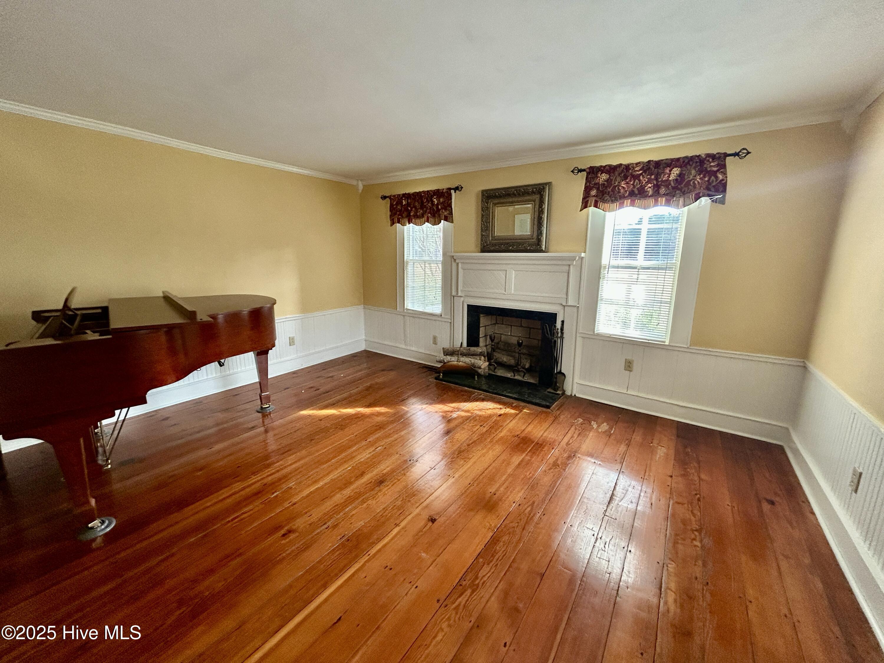248 Highway 305 Windsor, NC 27983 - Photo 11 of 57 living room - 3 windows, gorgeous floors
