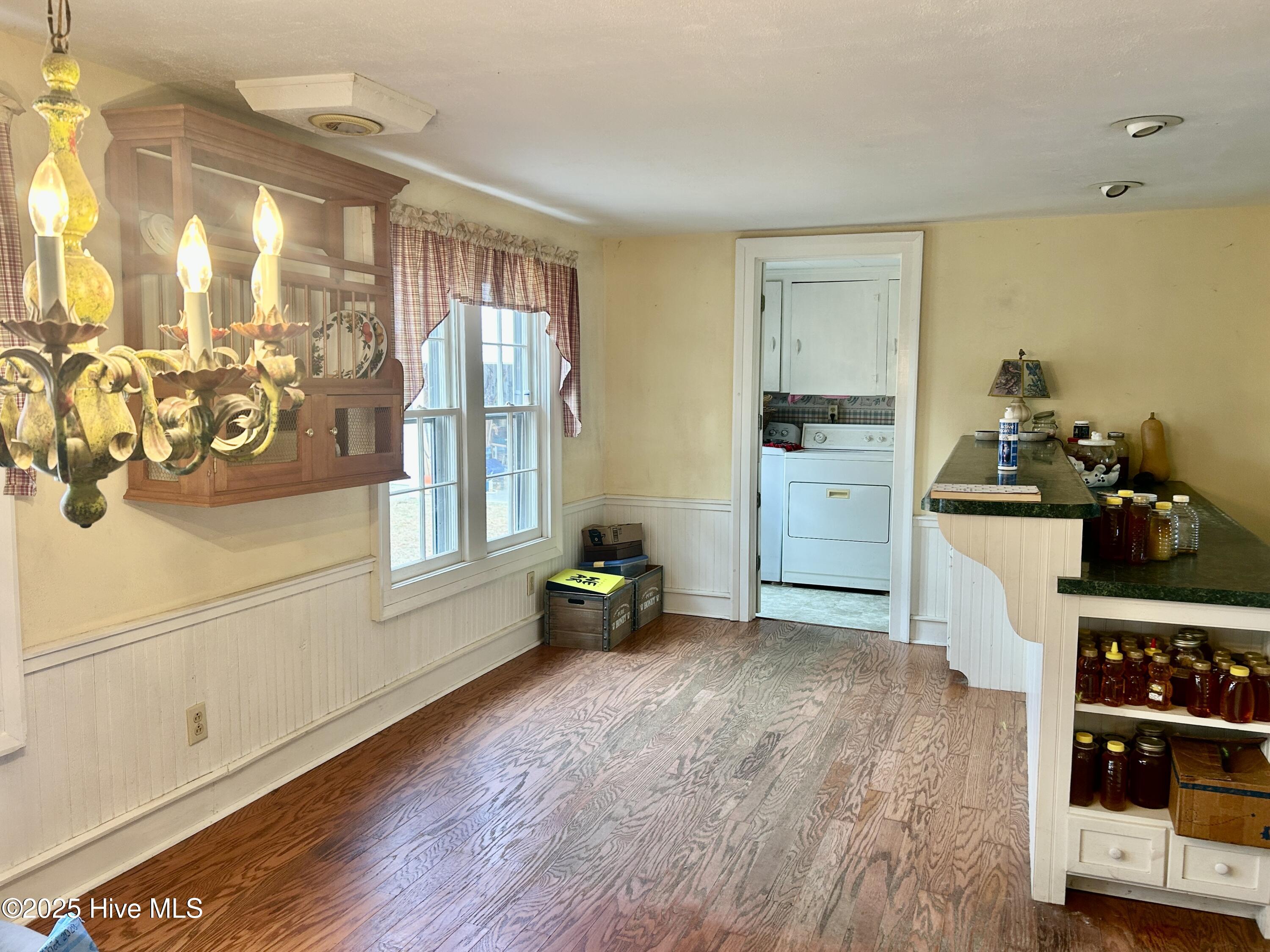 248 Highway 305 Windsor, NC 27983 - Photo 22 of 57 dining room/kitchen combo