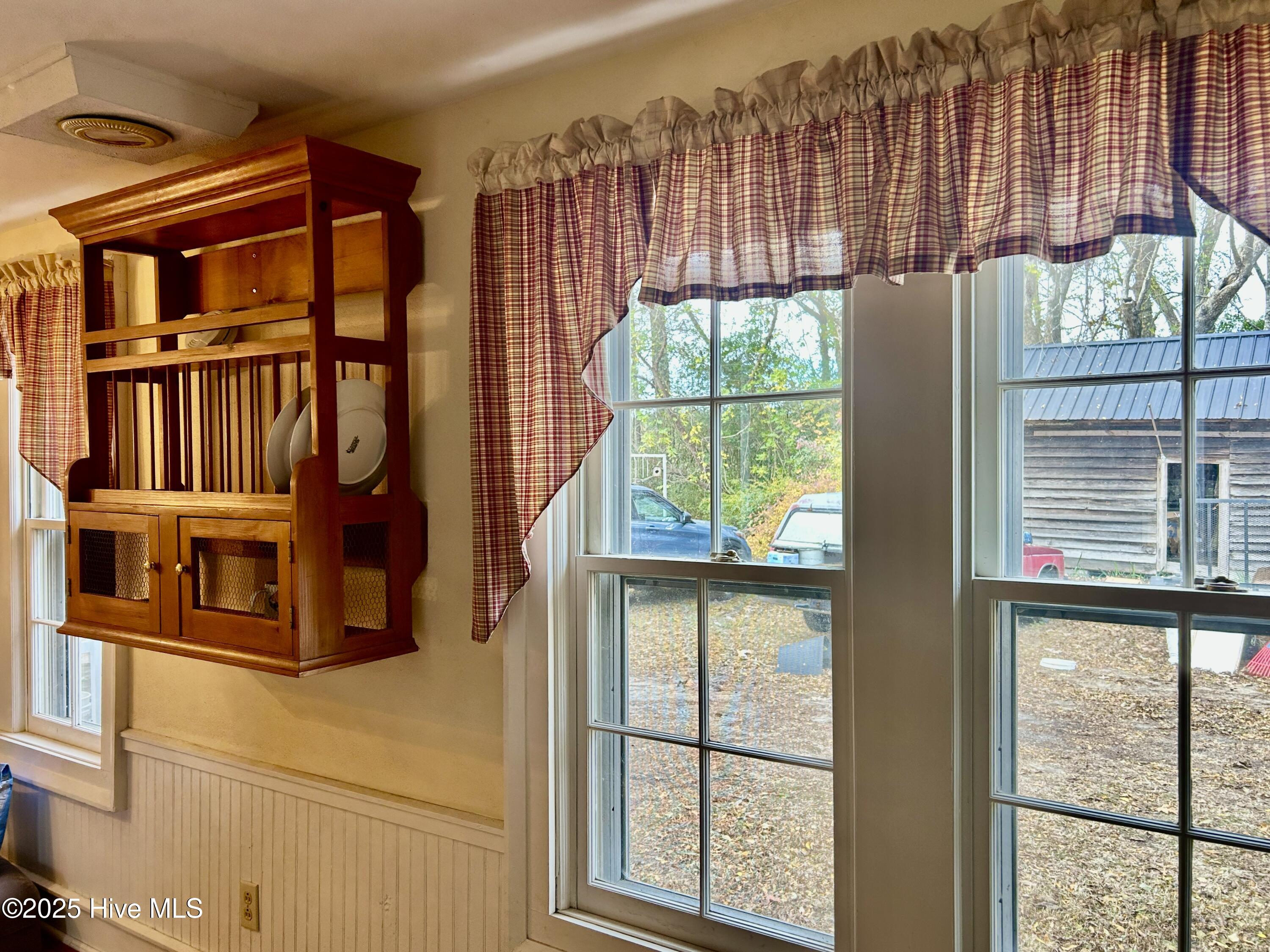 248 Highway 305 Windsor, NC 27983 - Photo 23 of 57 dining area